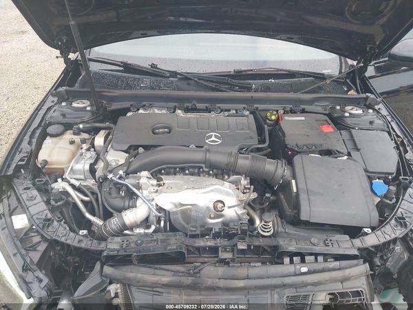 2021 MERCEDES-BENZ A 220 A220