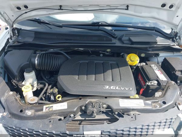 2016 DODGE GRAND CARAVAN SE — I10
