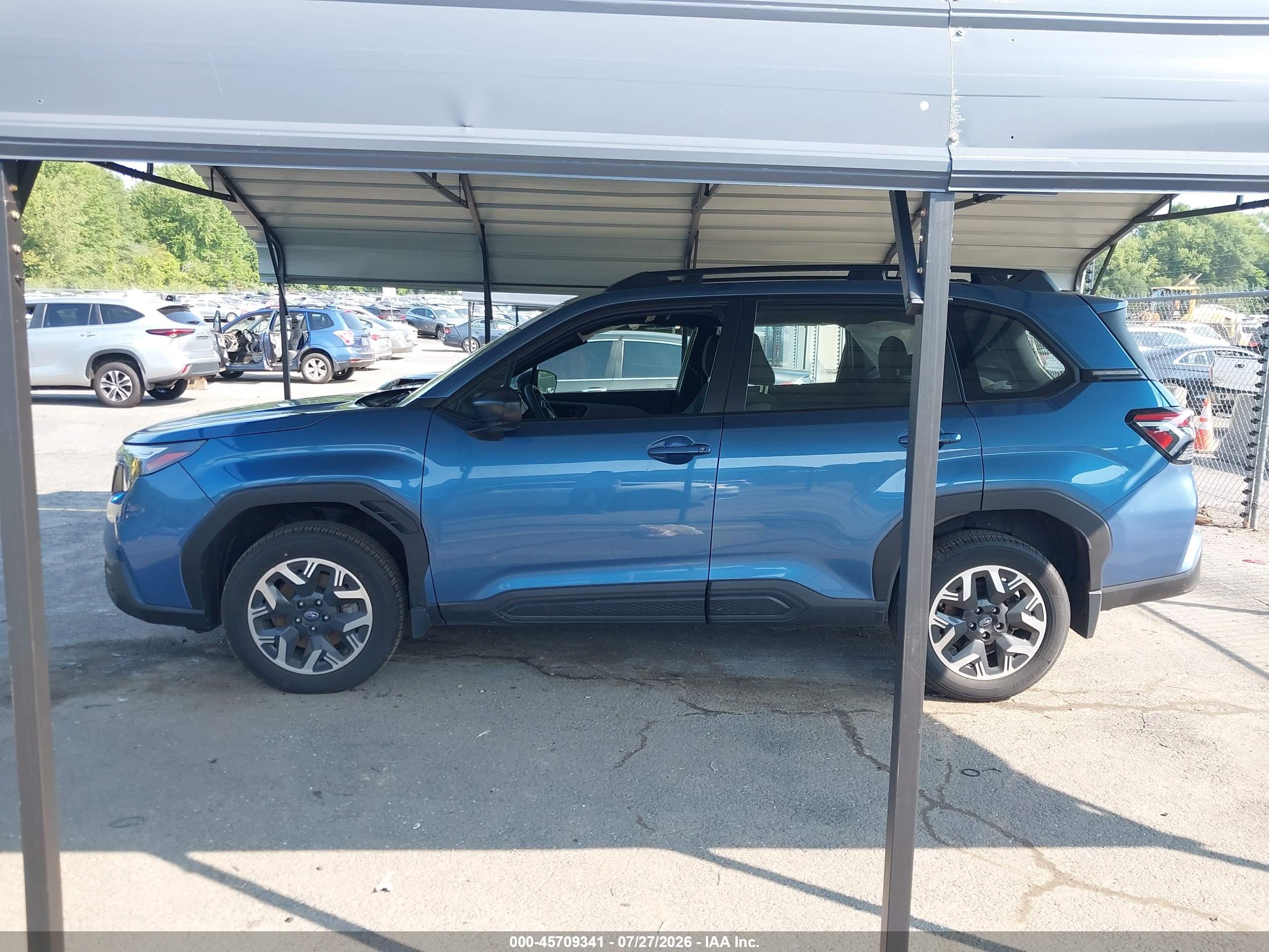 2025 SUBARU FORESTER Base Plus