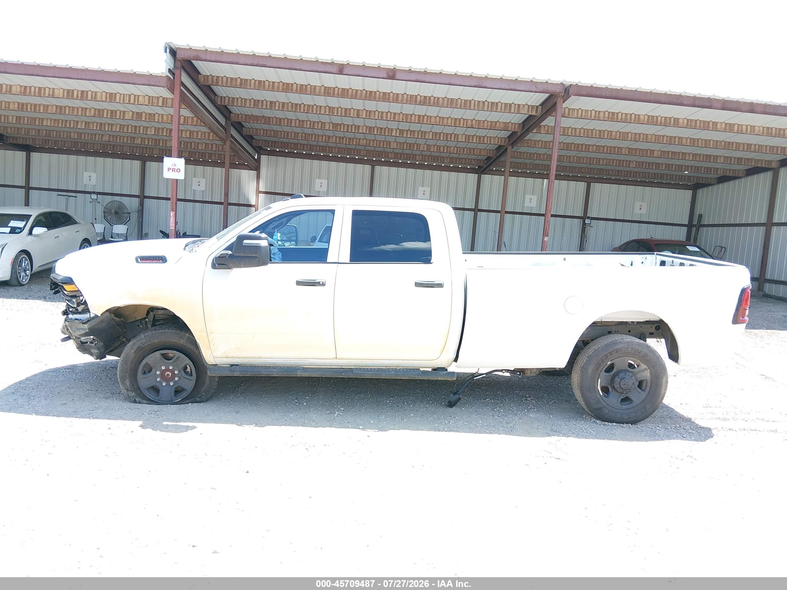 2025 RAM 2500 TRADESMAN  4X4 8' BOX