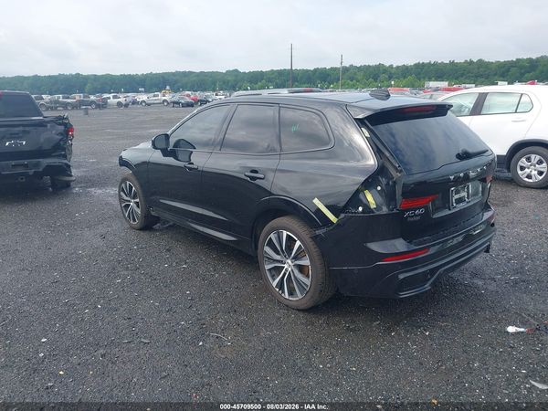 2024 VOLVO XC60 B5 PLUS DARK THEME