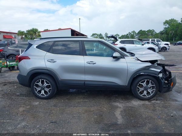 2021 KIA SELTOS EX