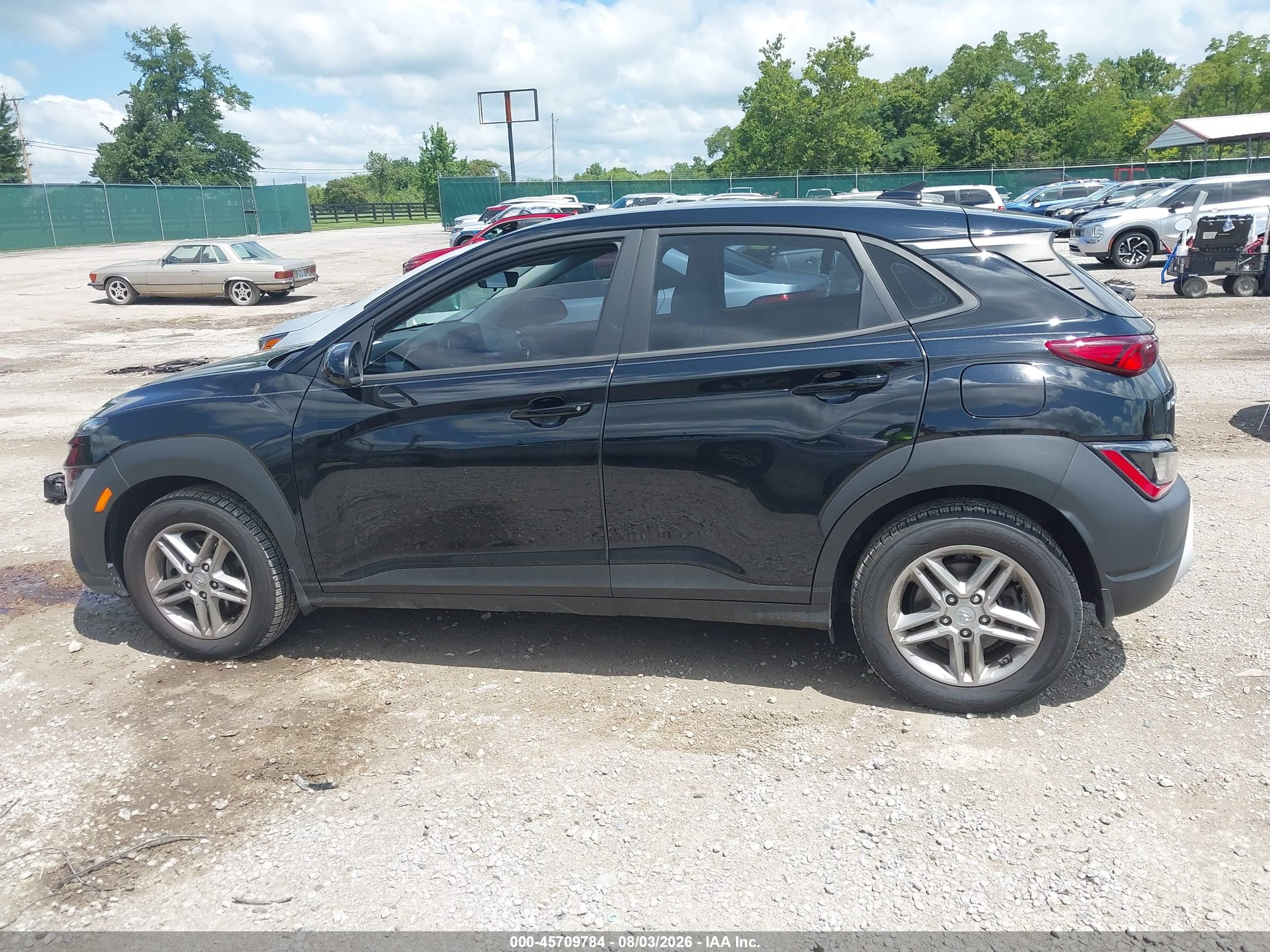 2022 HYUNDAI KONA SE