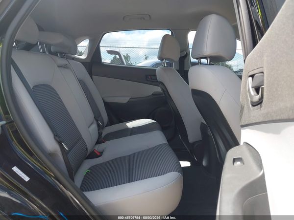 2022 HYUNDAI KONA SE