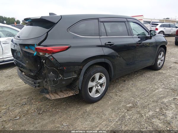 2021 TOYOTA HIGHLANDER LE