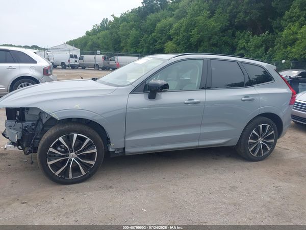 2025 VOLVO XC60