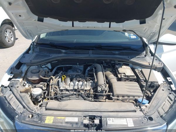 2019 VOLKSWAGEN JETTA S, SE, R-Line — I10