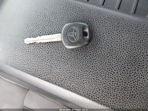 2017 TOYOTA TUNDRA SR5 5.7L V8