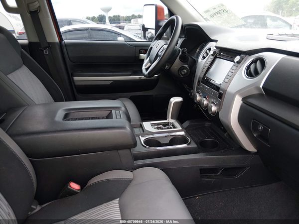 2017 TOYOTA TUNDRA SR5 5.7L V8