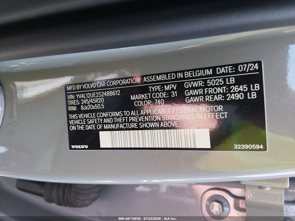 2025 VOLVO XC40 B5 PLUS BRIGHT THEME