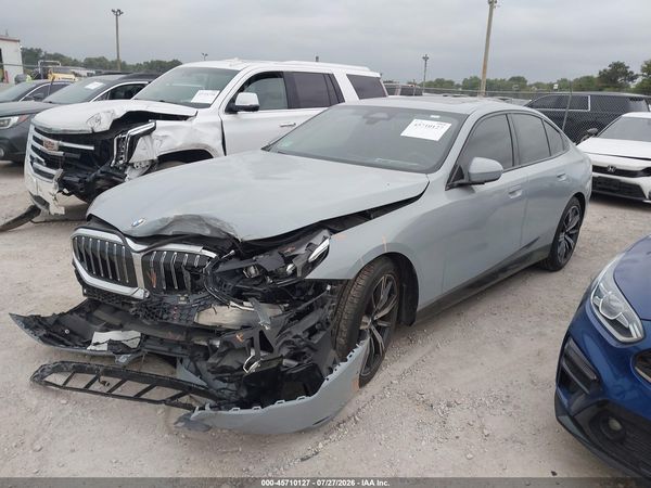 2025 BMW 530I — I2