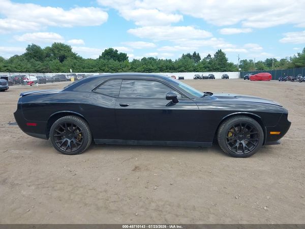 2014 DODGE CHALLENGER SXT PLUS