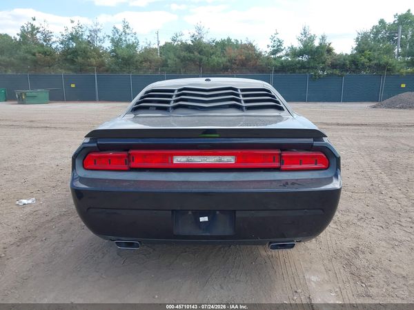 2014 DODGE CHALLENGER SXT PLUS