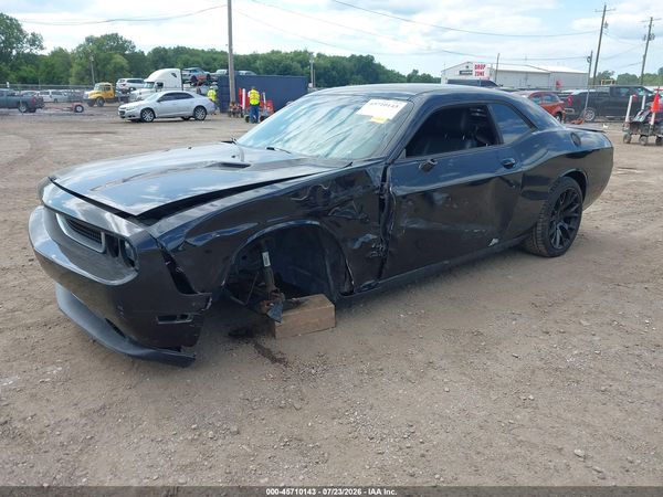 2014 DODGE CHALLENGER SXT PLUS