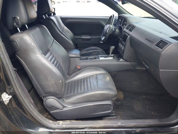 2014 DODGE CHALLENGER SXT PLUS