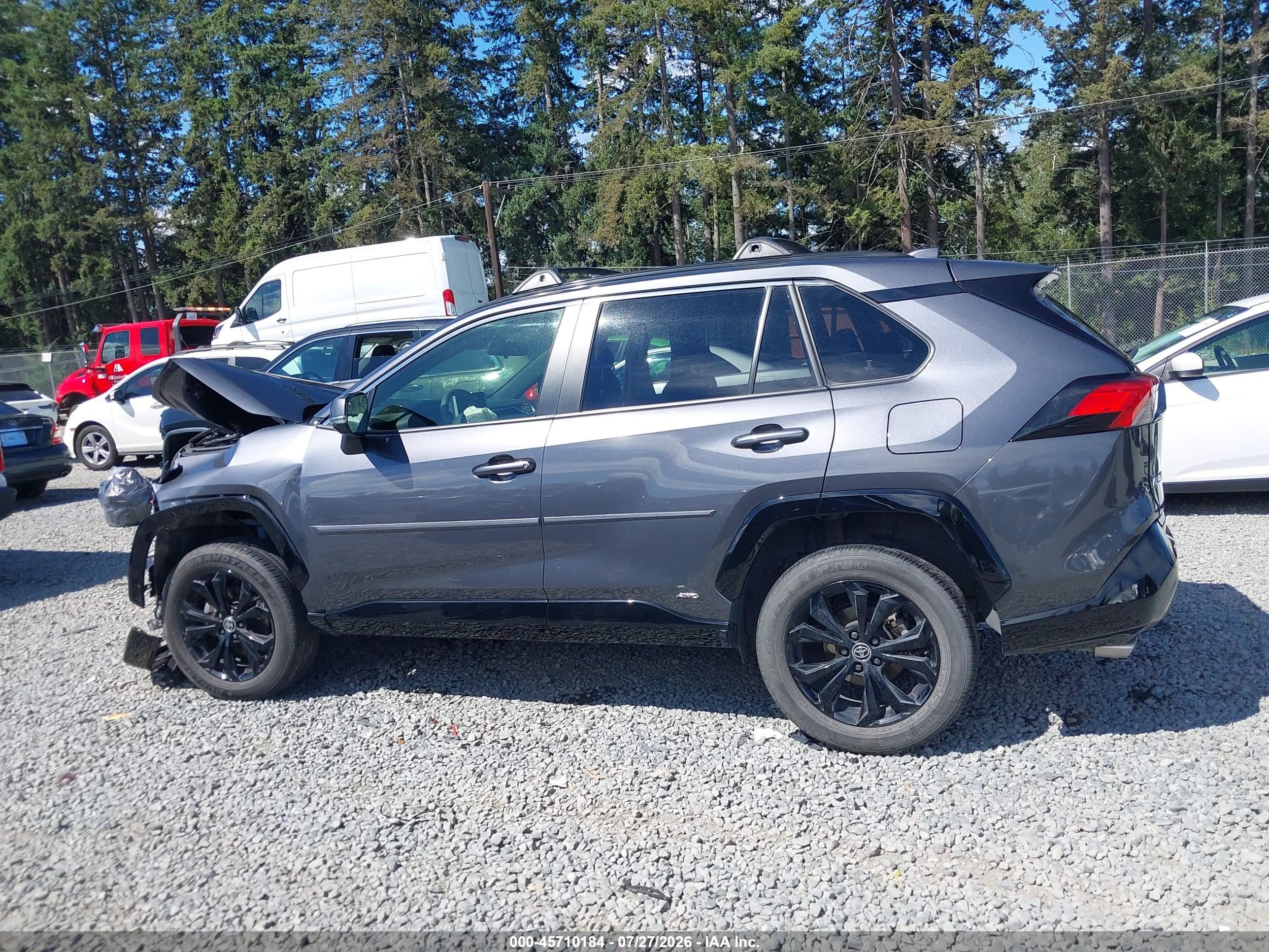 2023 TOYOTA RAV4 HYBRID SE