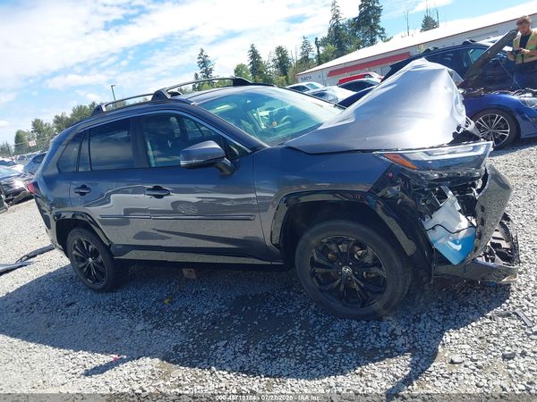 2023 TOYOTA RAV4 HYBRID SE