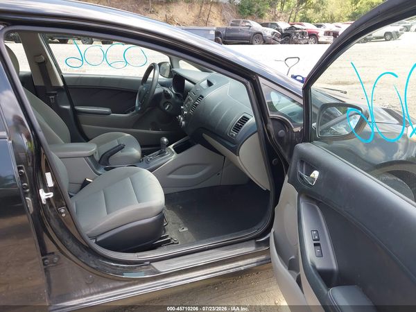 2016 KIA FORTE LX