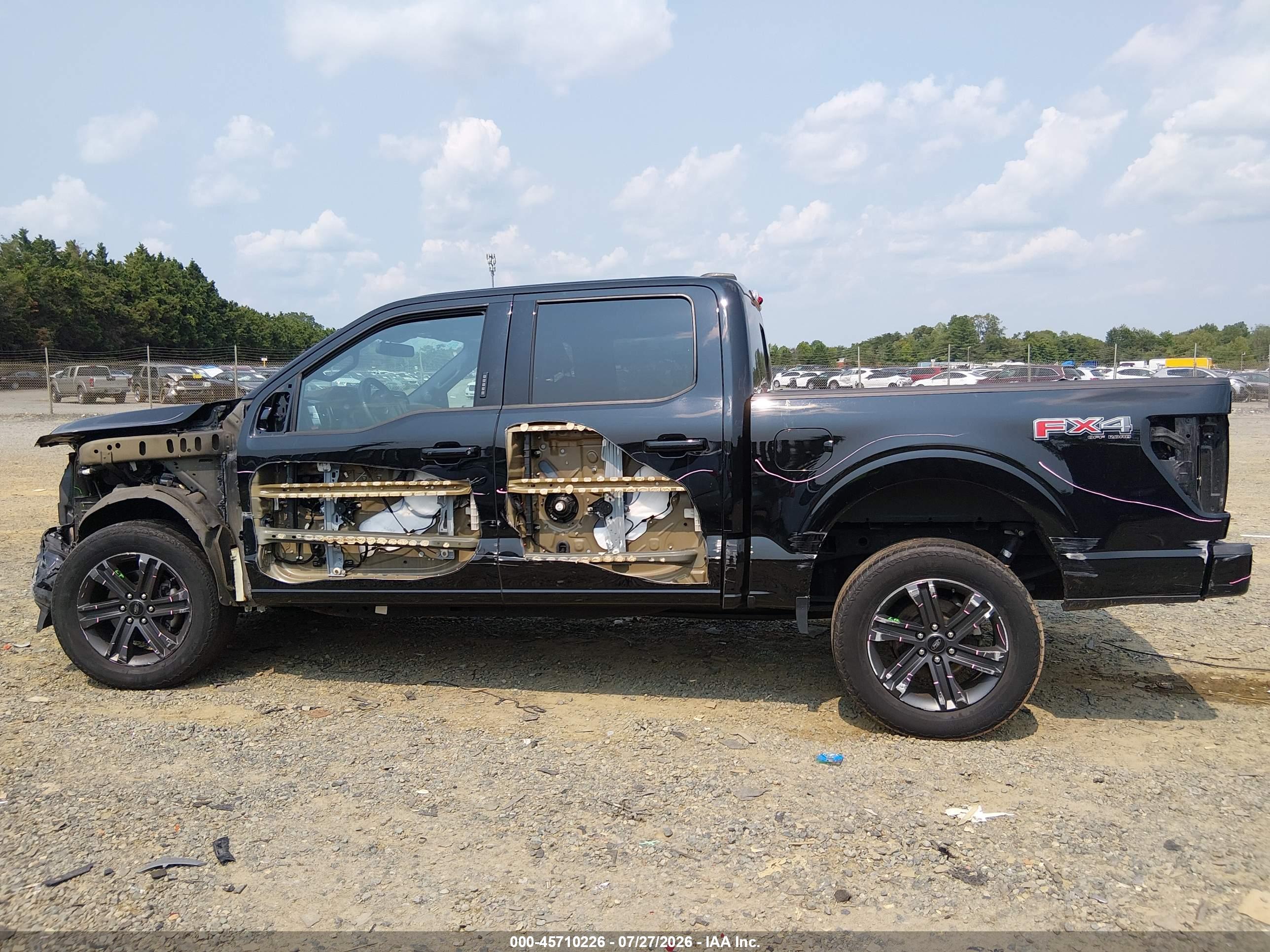 2023 FORD F-150 LARIAT