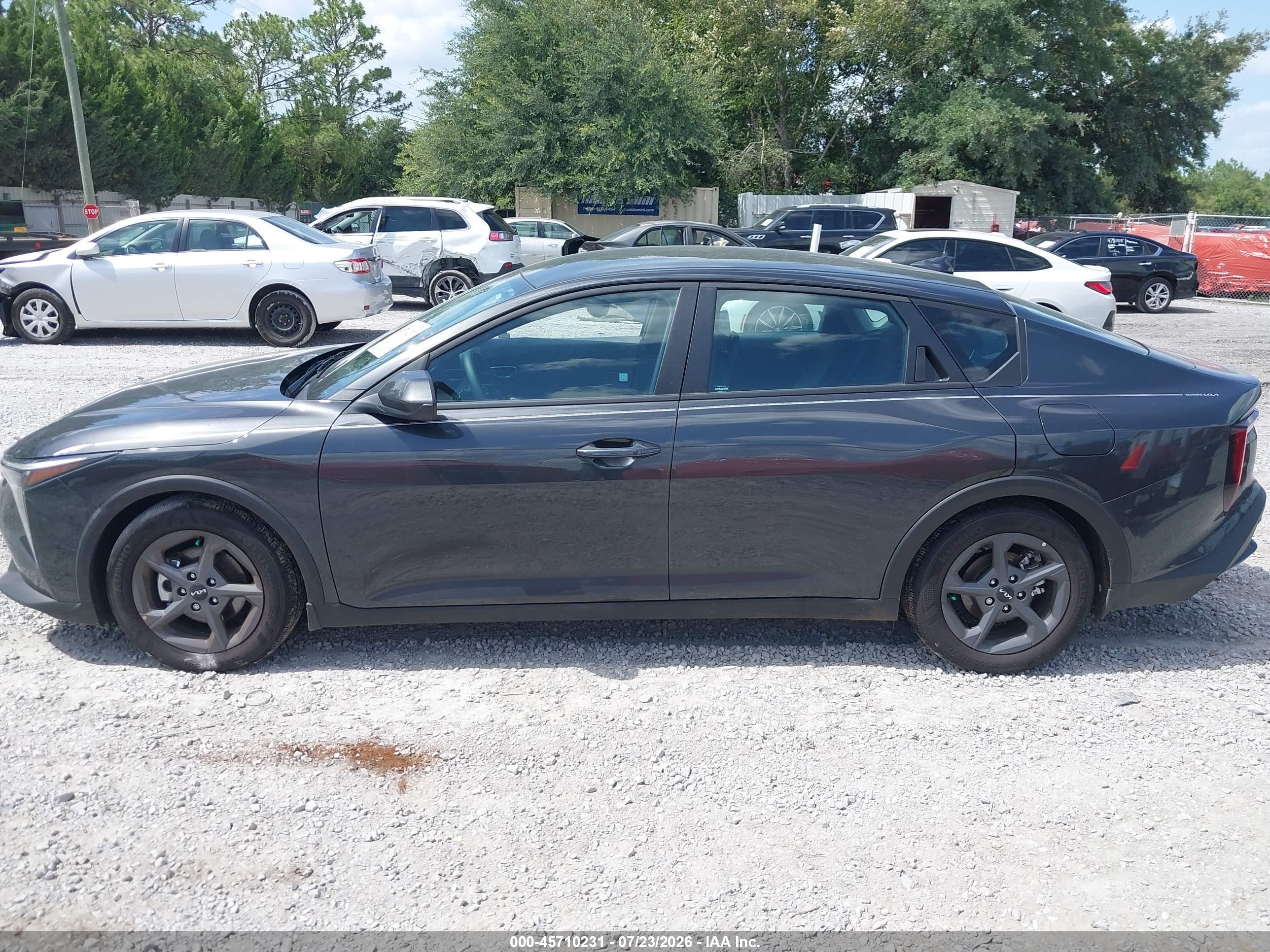 2026 KIA K4 LXS