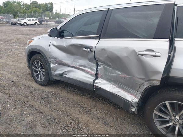 2019 TOYOTA HIGHLANDER XLE