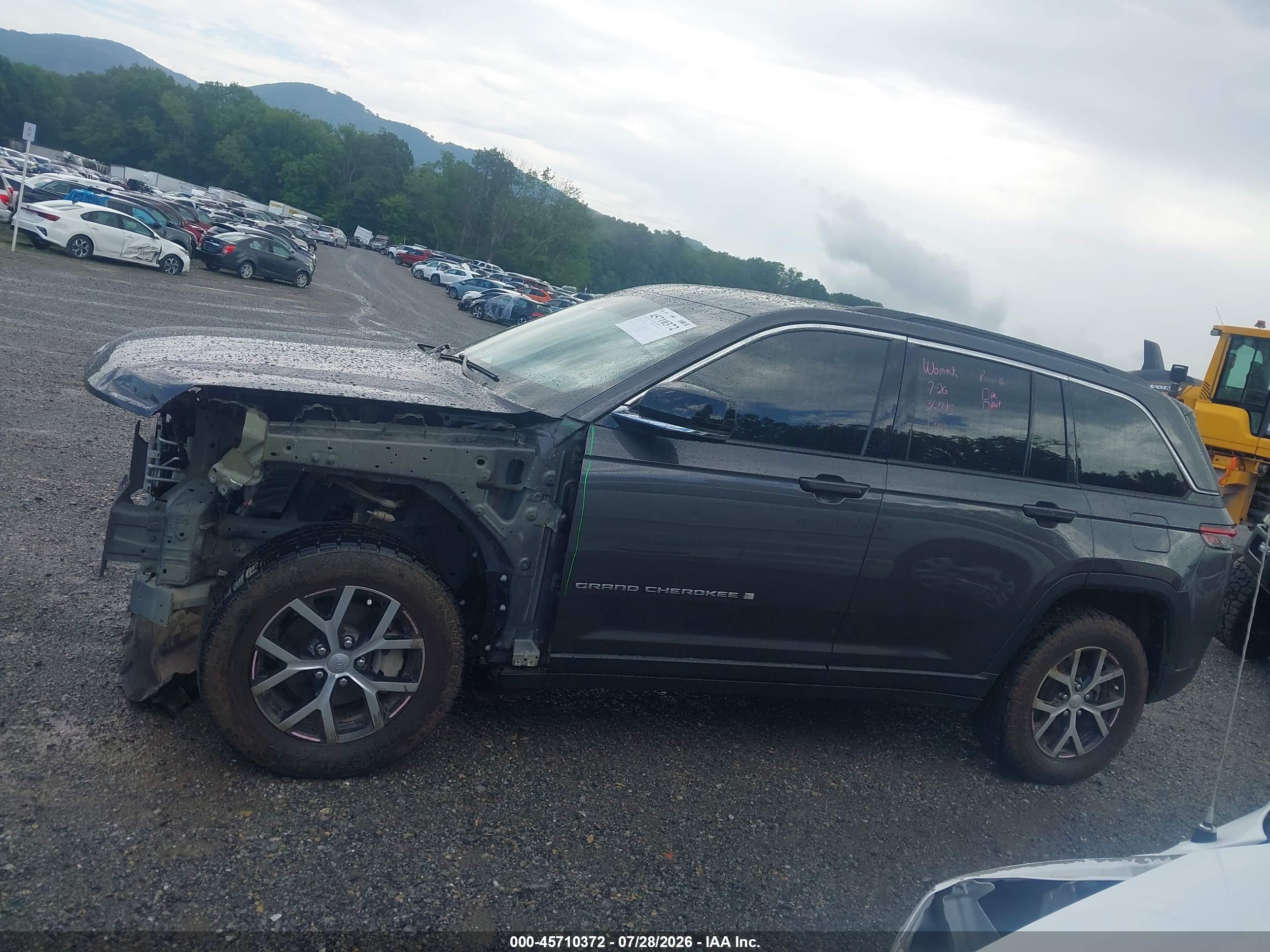 2025 JEEP GRAND CHEROKEE LIMITED 4X4