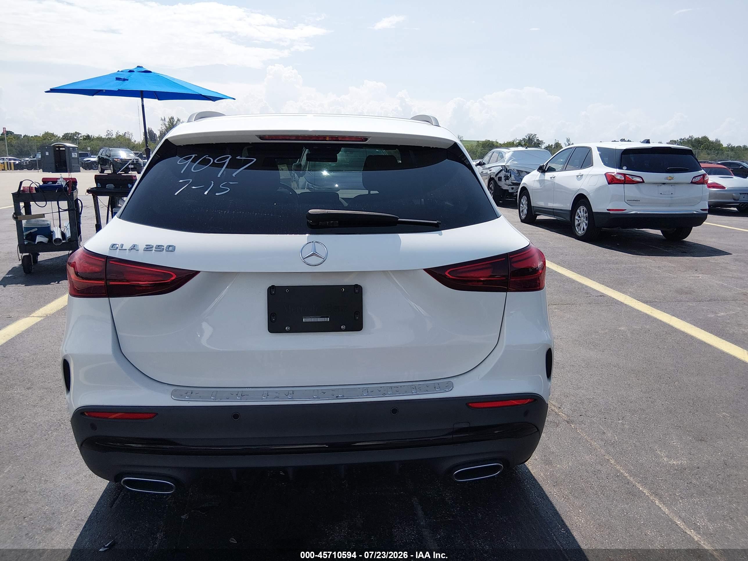 2025 MERCEDES-BENZ GLA 250 4MATIC