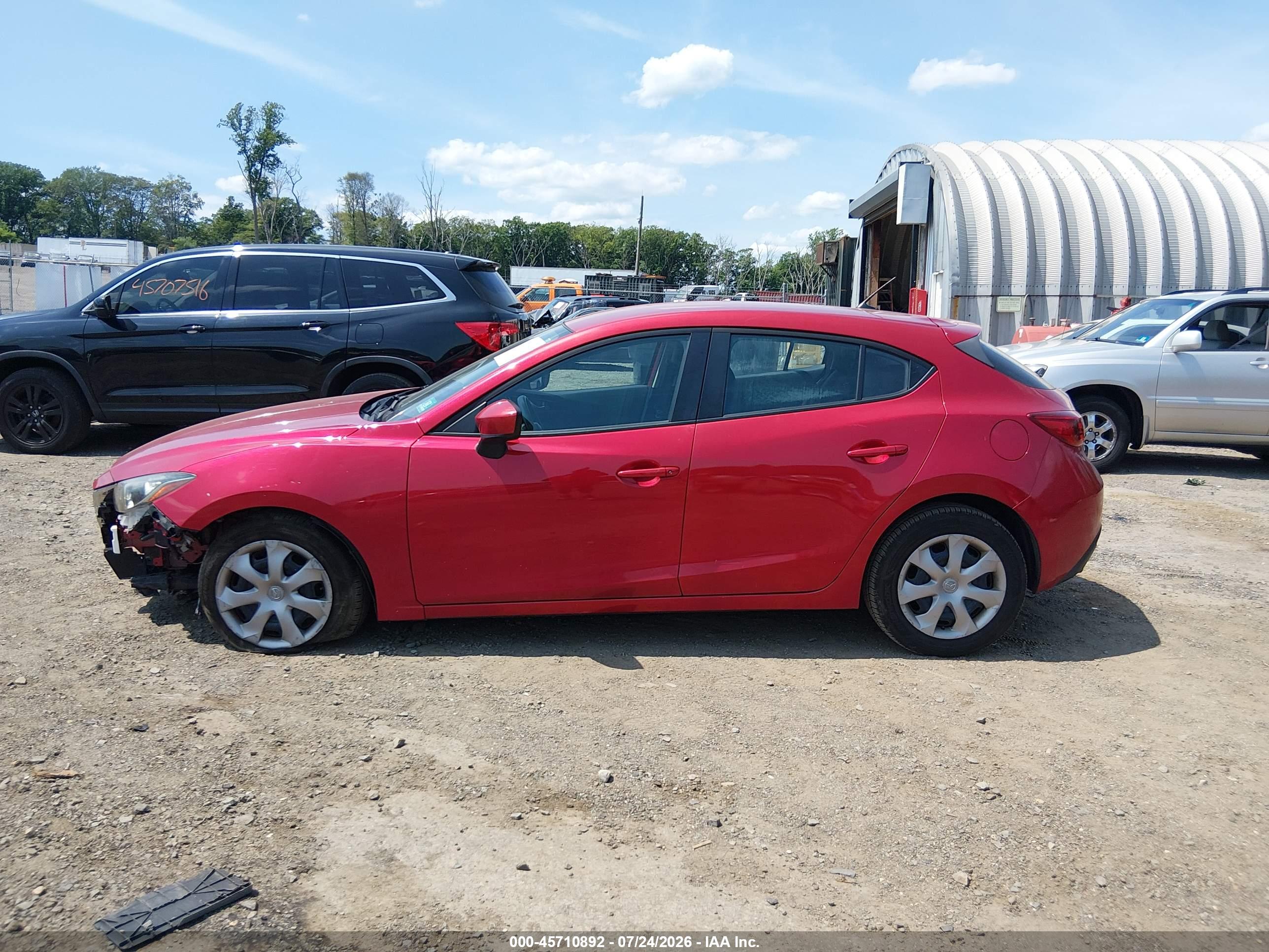 2016 MAZDA MAZDA3 I SPORT