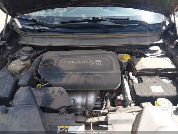 2016 JEEP CHEROKEE SPORT — I10