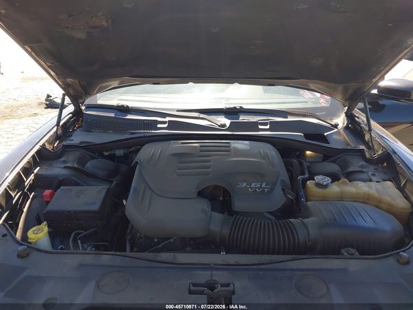 2014 DODGE CHARGER SE