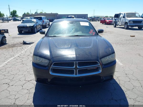 2014 DODGE CHARGER SE