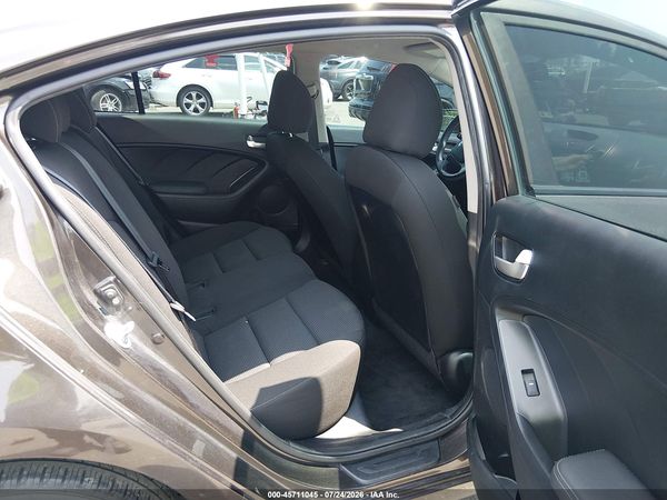 2017 KIA FORTE LX