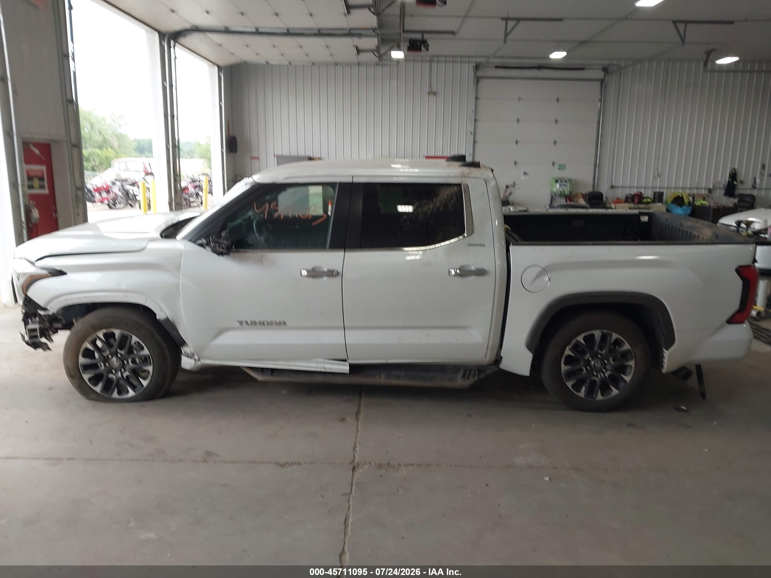 2025 TOYOTA TUNDRA LIMITED