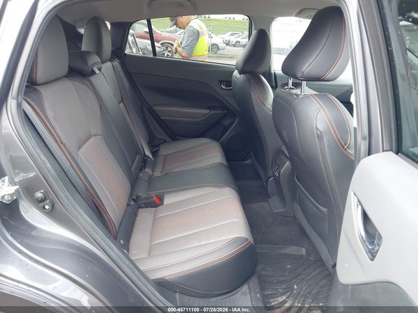 2025 SUBARU CROSSTREK LIMITED — I8