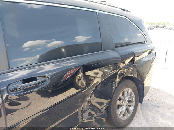 2024 TOYOTA SIENNA LE — I6