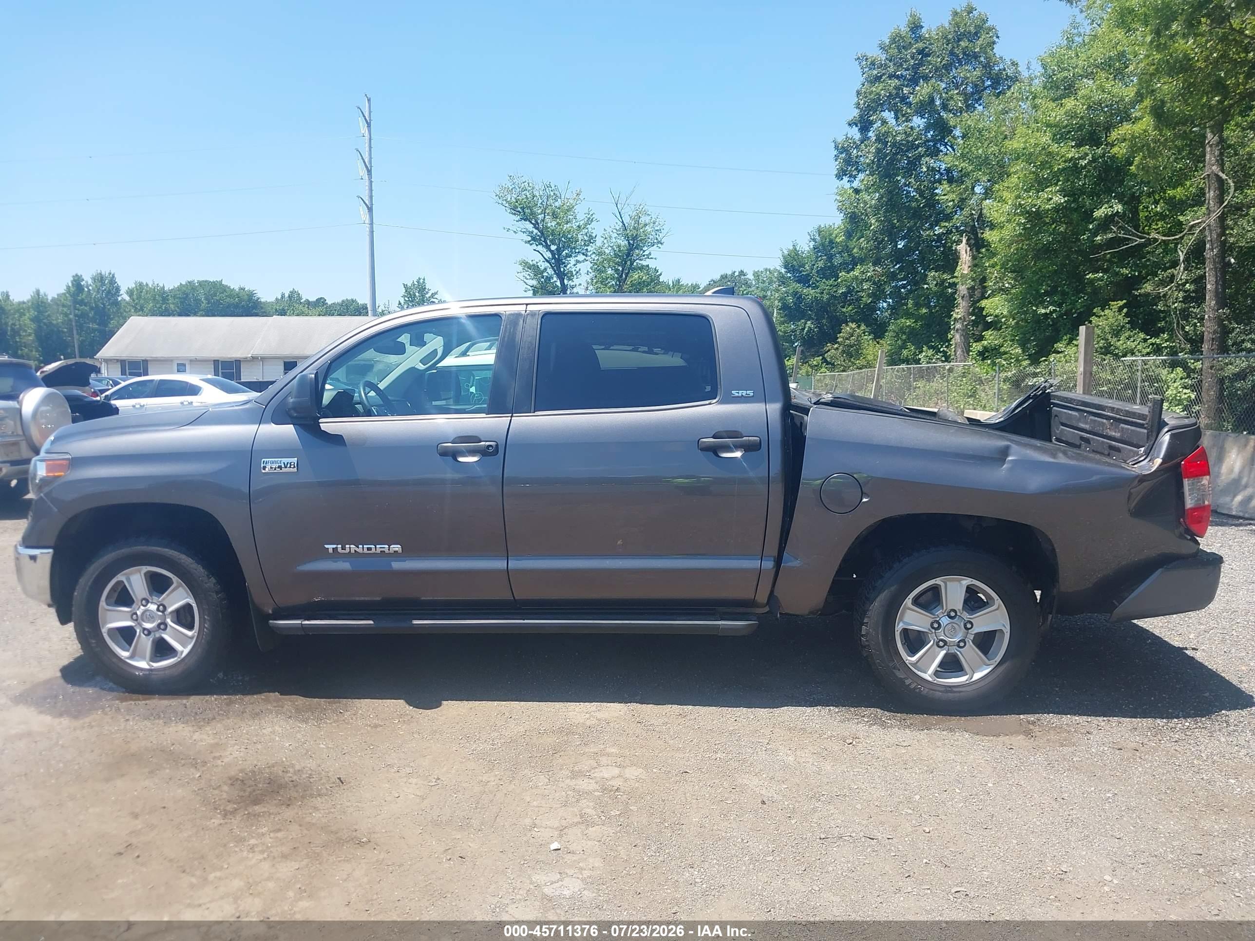 2021 TOYOTA TUNDRA SR5
