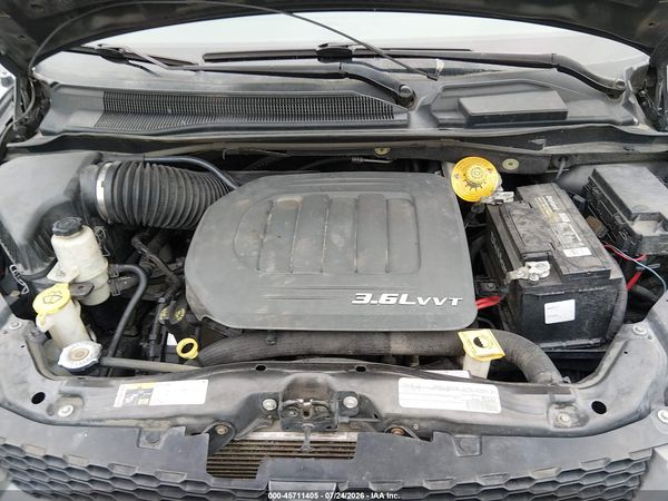 2016 DODGE GRAND CARAVAN R/T — I10