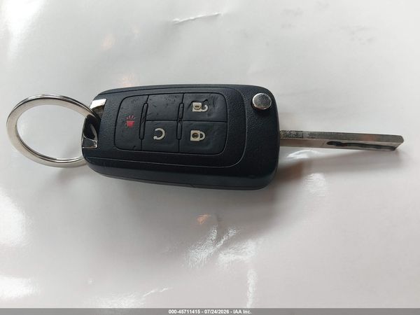 2013 CHEVROLET EQUINOX LS — I11