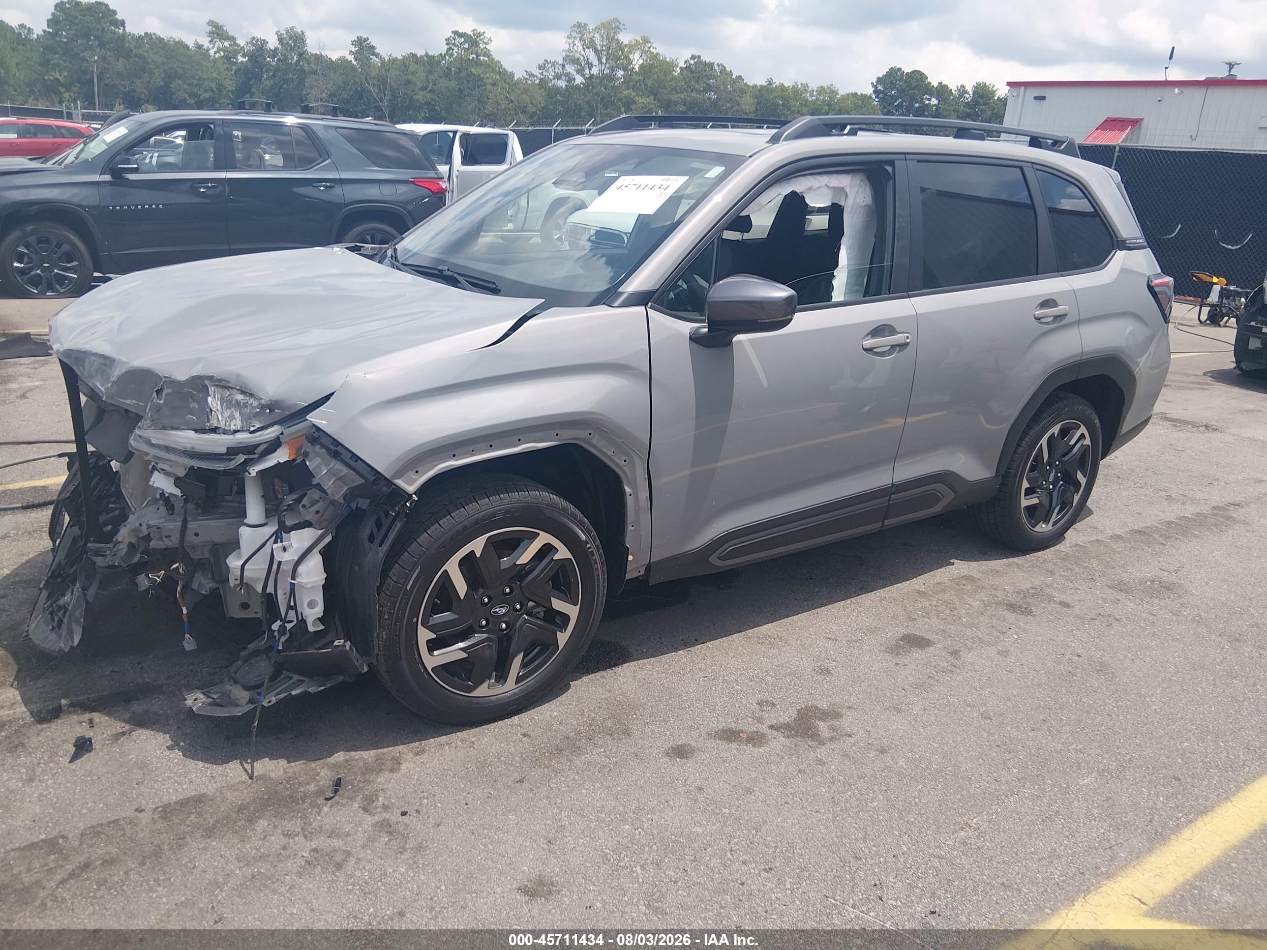 2025 SUBARU FORESTER LIMITED — I2