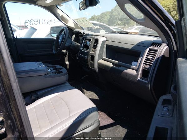 2018 RAM 1500 EXPRESS  4X4 6'4 BOX