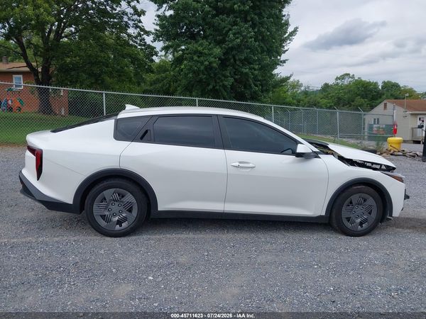 2025 KIA K4 LX