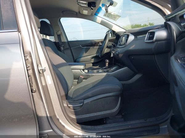 2017 KIA SORENTO 2.4L LX