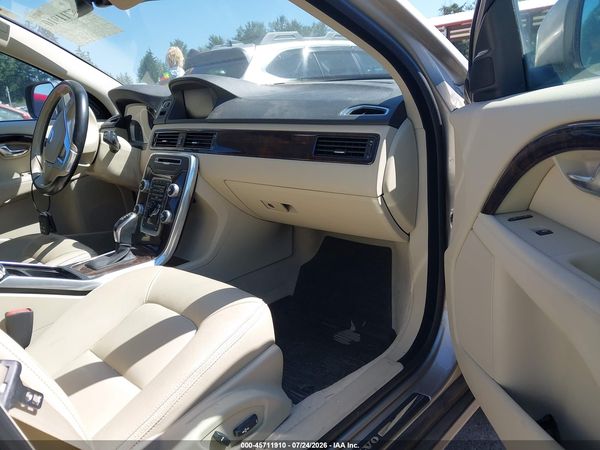 2016 VOLVO XC70 T5 PREMIER