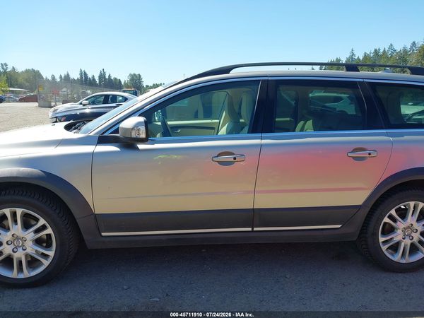 2016 VOLVO XC70 T5 PREMIER