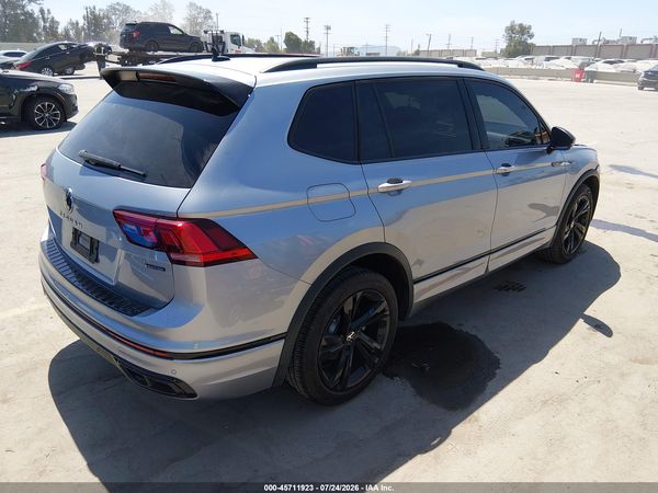 2024 VOLKSWAGEN TIGUAN 2.0T SE R-LINE BLACK — I4