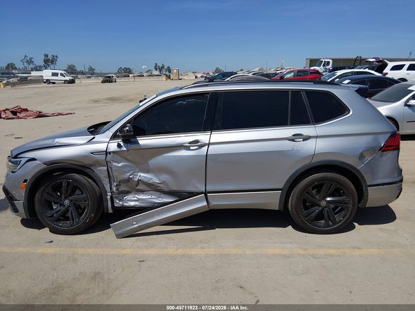 2024 VOLKSWAGEN TIGUAN 2.0T SE R-LINE BLACK — I117