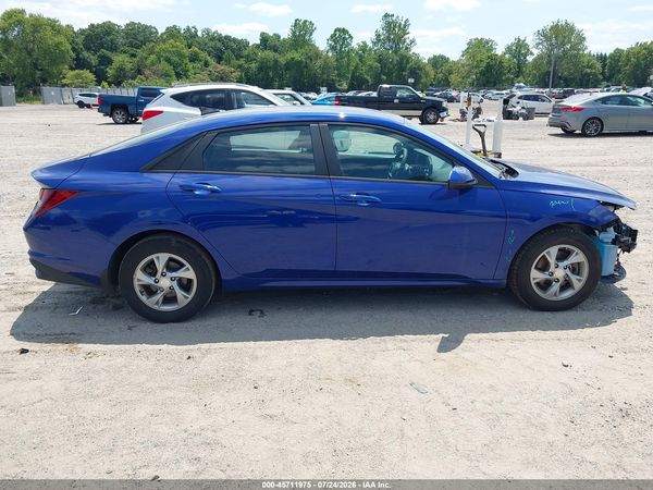 2022 HYUNDAI ELANTRA SE