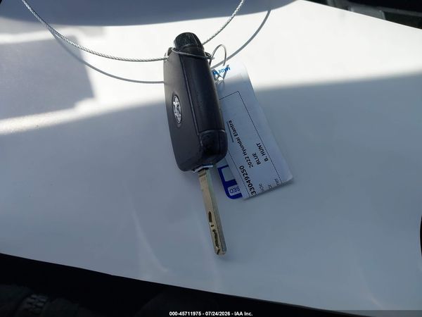 2022 HYUNDAI ELANTRA SE