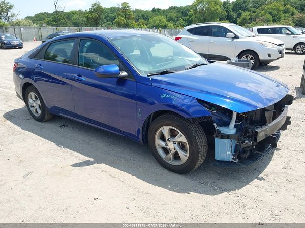 2022 HYUNDAI ELANTRA SE