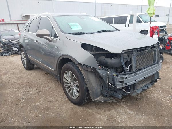 2017 CADILLAC XT5 LUXURY